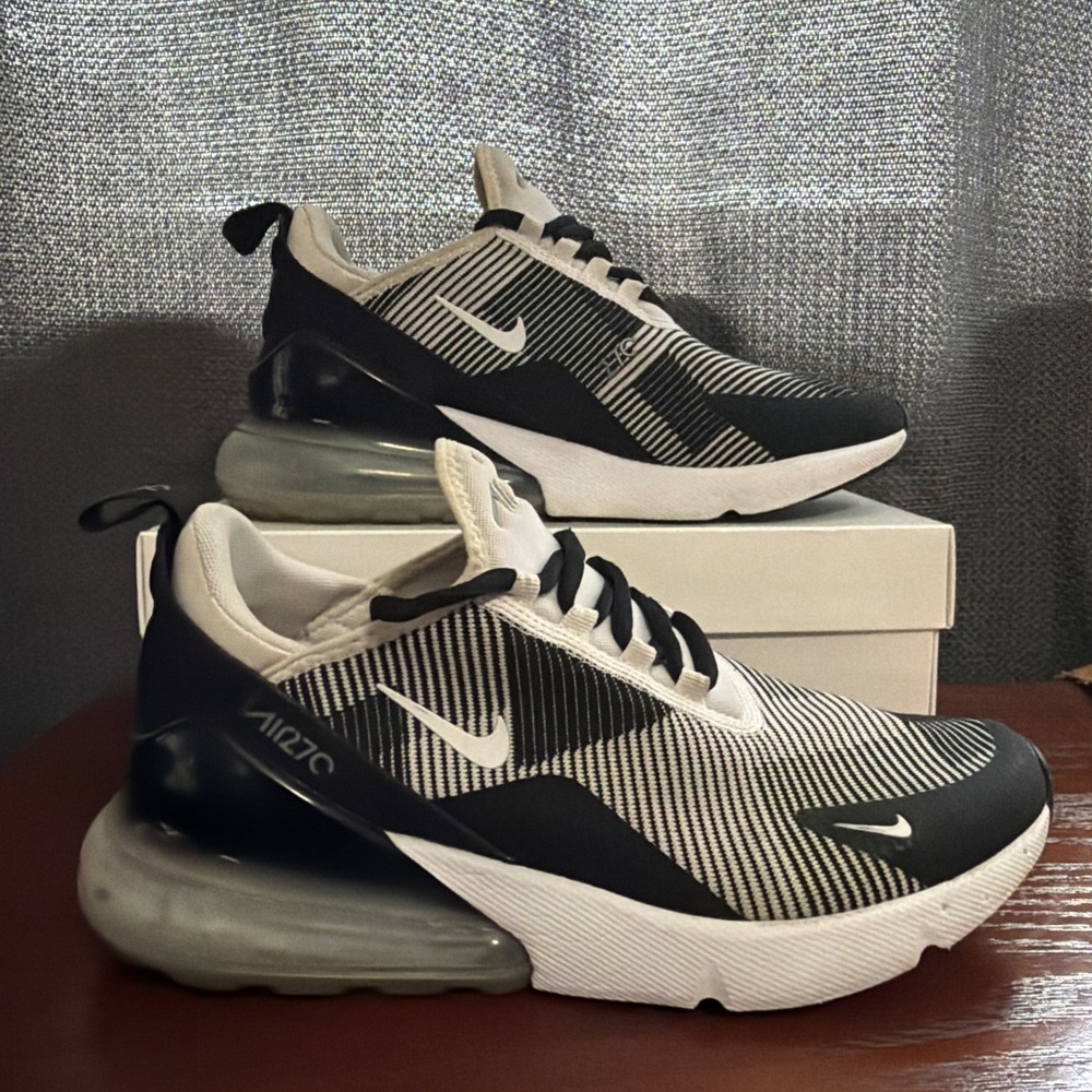 Nike Air Max 270 KJCRD Black White Grey Oreo Running Women's 8 (6.5Y) AR0301-007